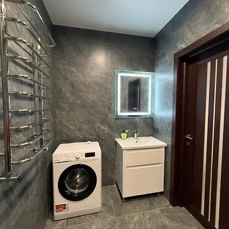 Apartamento віп вул під голоском 15 б 9-2 *