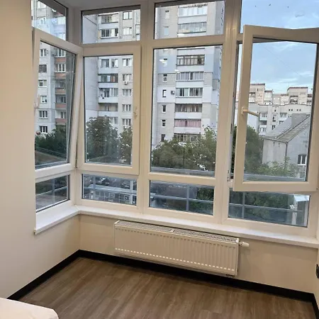 віп вул під голоском 15 б 9-2 Apartamento