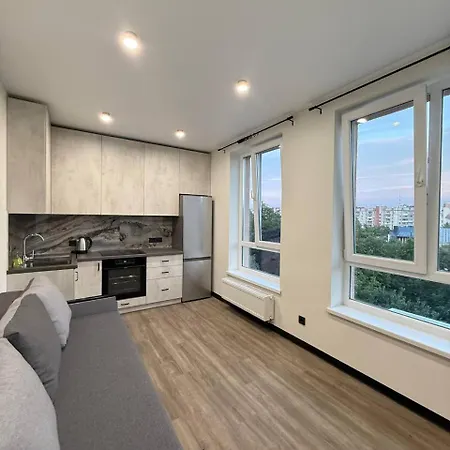 віп вул під голоском 15 б 9-2 Apartment Lemberg