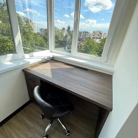 Apartment віп вул під голоском 15 б 9-2 *