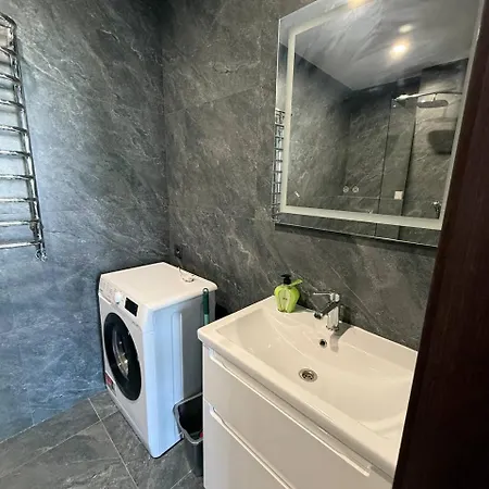 віп вул під голоском 15 б 9-2 *