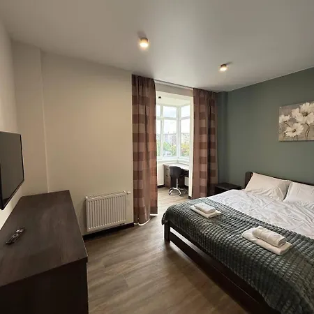 віп вул під голоском 15 б 9-2 Apartment *