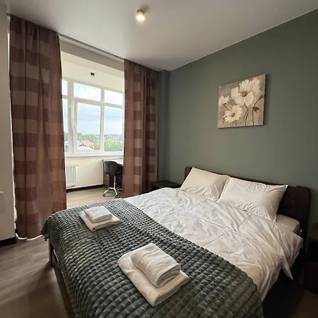 віп вул під голоском 15 б 9-2 Apartment *