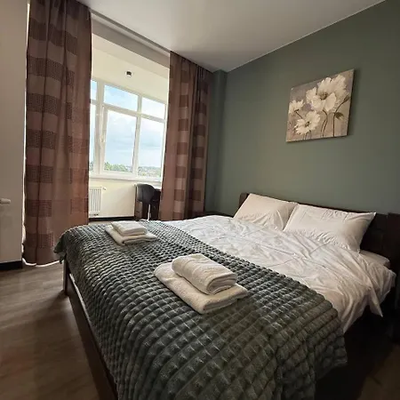 віп вул під голоском 15 б 9-2 * Leópolis