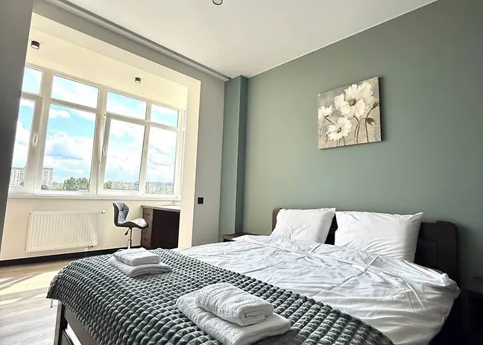 віп вул під голоском 15 б 9-2 *