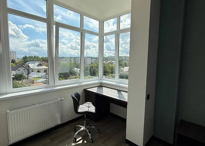 віп вул під голоском 15 б 9-2 リヴィウ