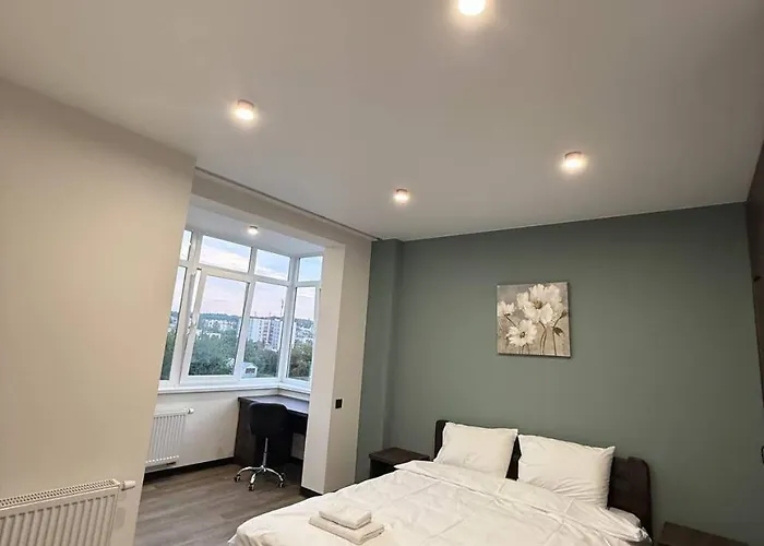 віп вул під голоском 15 б 9-2 * リヴィウ