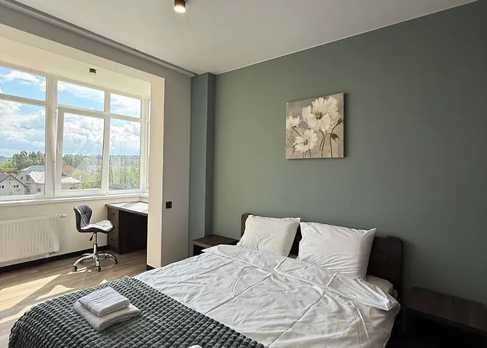 віп вул під голоском 15 б 9-2 アパート リヴィウ