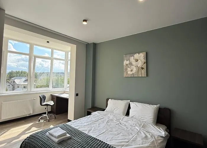 віп вул під голоском 15 б 9-2 アパート