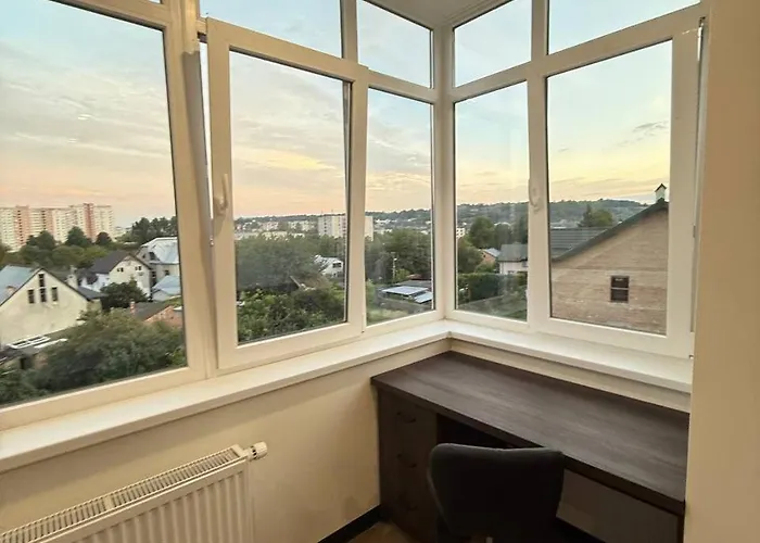 віп вул під голоском 15 б 9-2 * リヴィウ