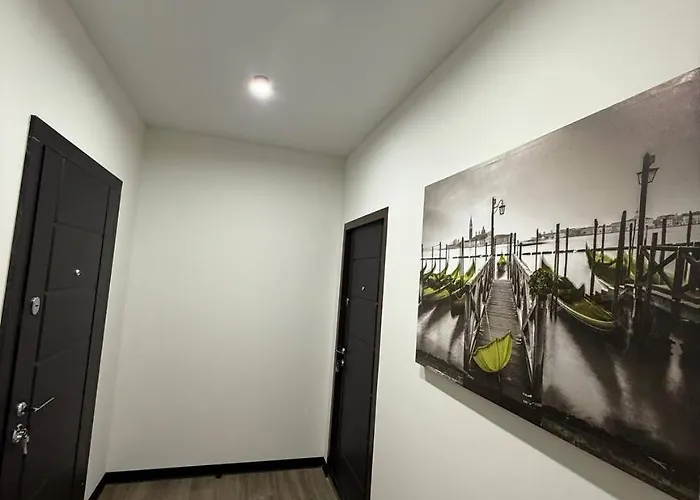 アパート віп вул під голоском 15 б 9-2 リヴィウ