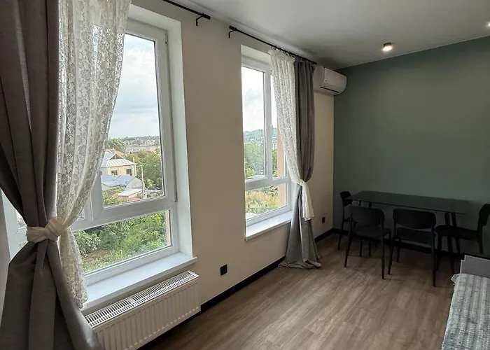 アパート віп вул під голоском 15 б 9-2 *