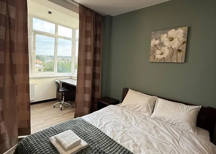 віп вул під голоском 15 б 9-2 アパート