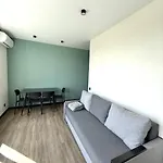 віп вул під голоском 15 б 9-2 شقة *
