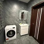 شقة віп вул під голоском 15 б 9-2 *